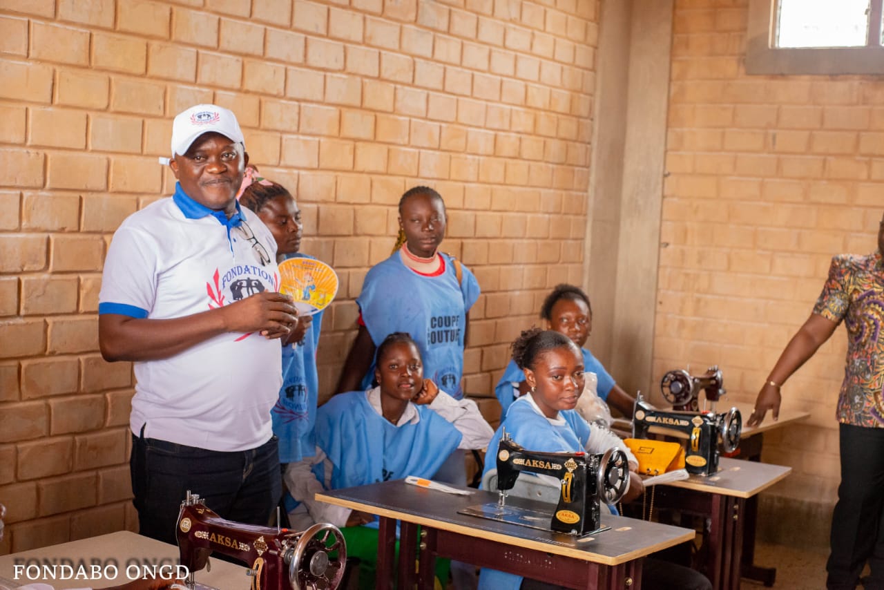 À propos FONDATION BONDEKO